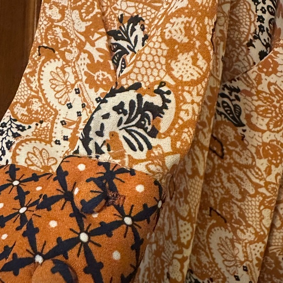 Chic Patterned Romper - Picture 3 of 4